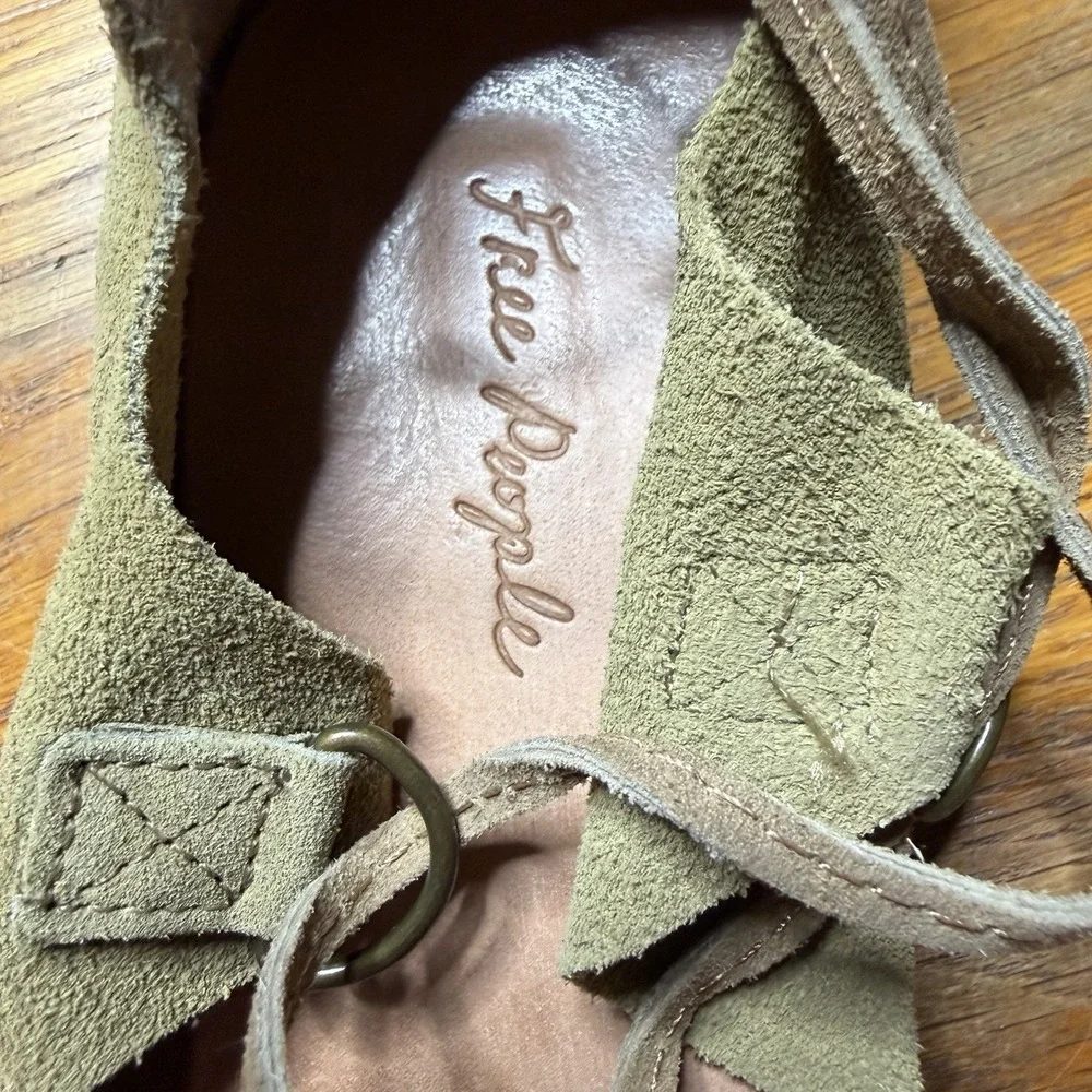 Free People Suede Tall Gladiator Sandals Womens Sz 40 9.5 US Taupe Lace Up
